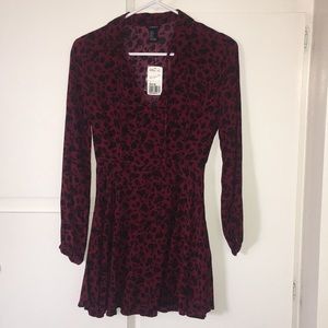 NWT red/black floral Peter Pan collar dress